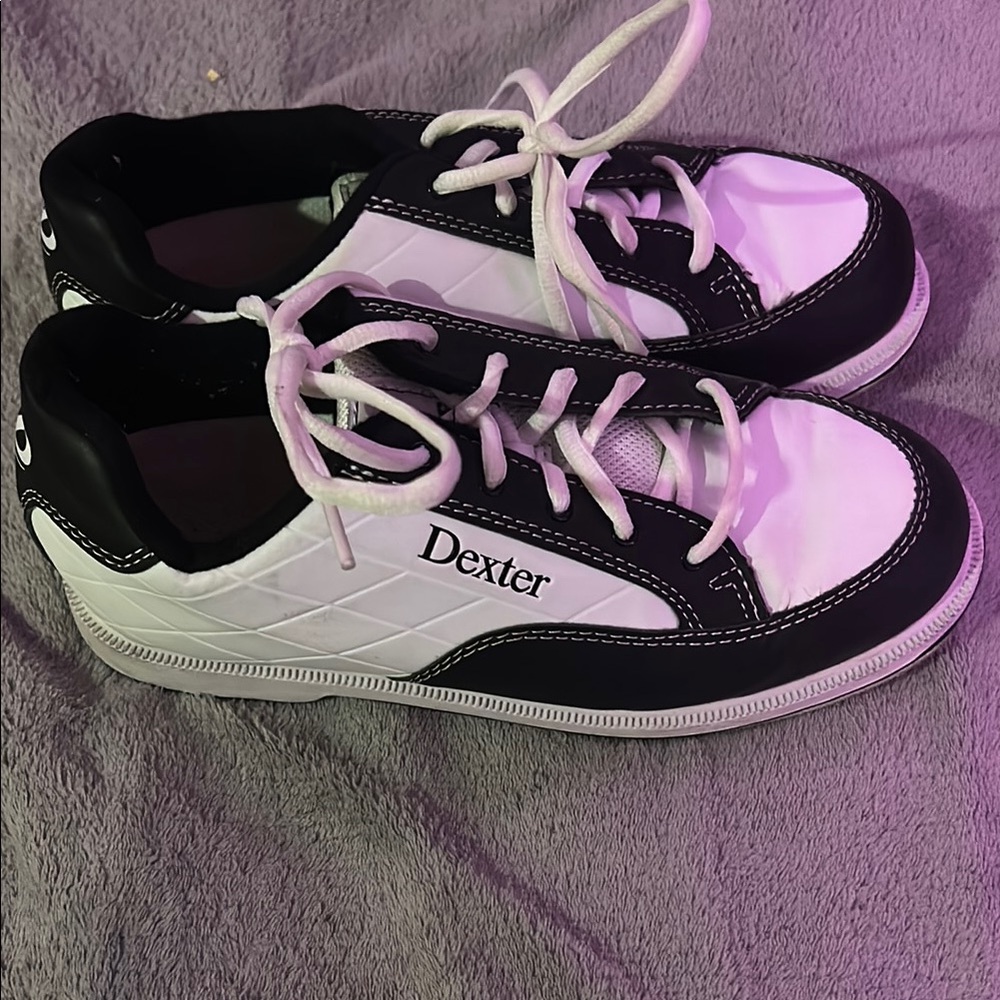 Dexter Women's Black and White bowling shoes
